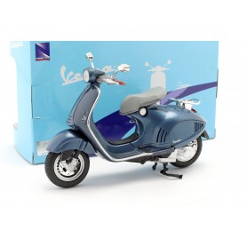 New Ray 57613 - Modellino Vespa Primavera 1:12 Ass.